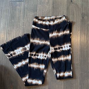 No Boundaries Flared Leggings Size 3-5